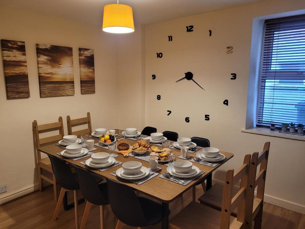 Large 5 Bed Town-Centre Home Close To The Beach, Sleeps 9 Aberystwyth Dış mekan fotoğraf