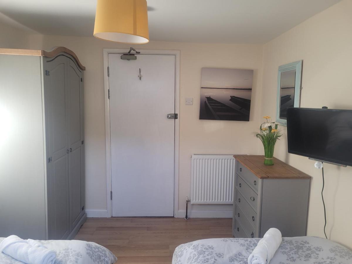 Large 5 Bed Town-Centre Home Close To The Beach, Sleeps 9 Aberystwyth Dış mekan fotoğraf