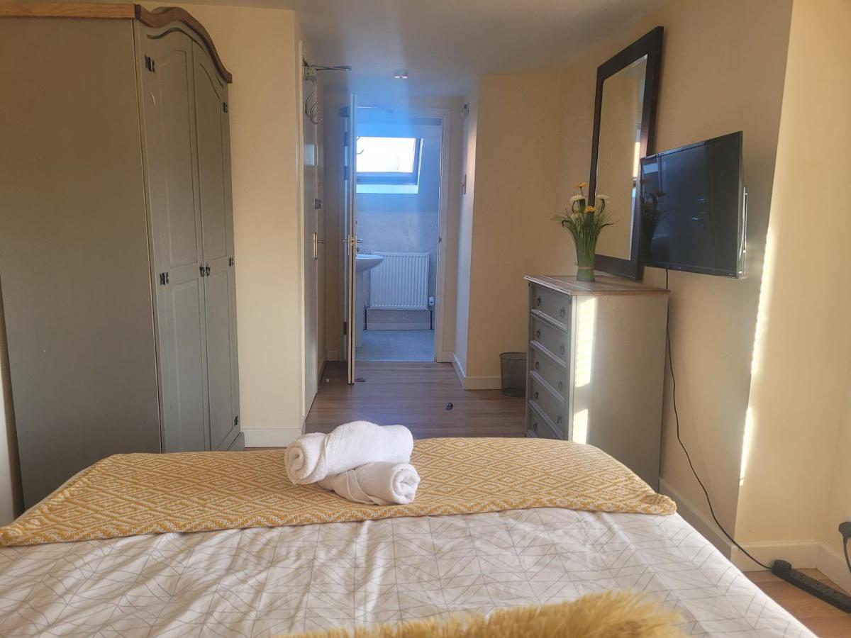 Large 5 Bed Town-Centre Home Close To The Beach, Sleeps 9 Aberystwyth Dış mekan fotoğraf